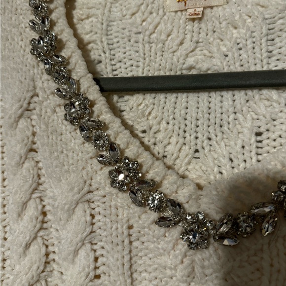 Like new cream embellished V neck chunky sweater large - Picture 5 of 6